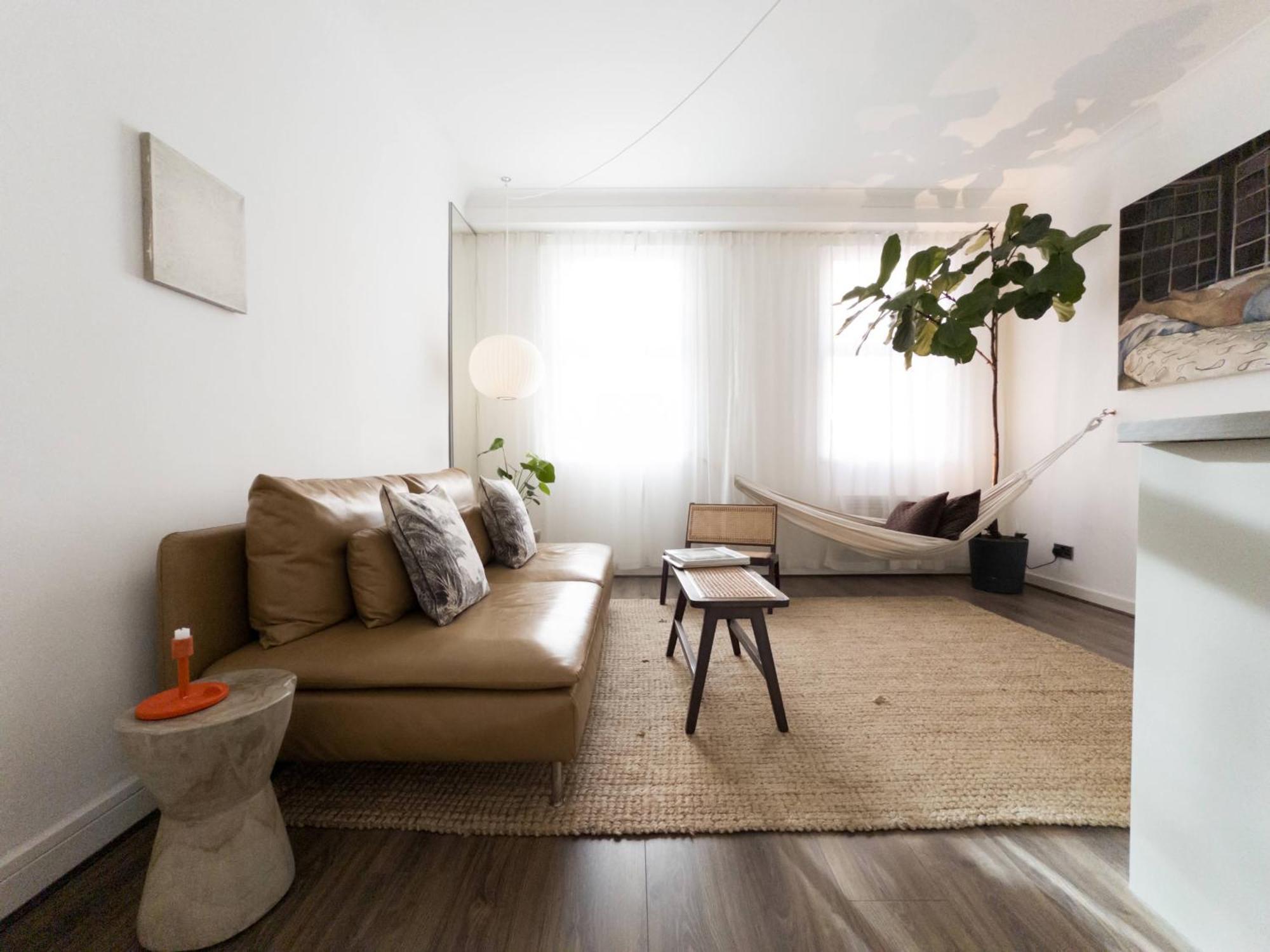Tranquil Oasis W 100Inch Cinema & Hammock, By The Design Traveller Apartment London Exterior photo